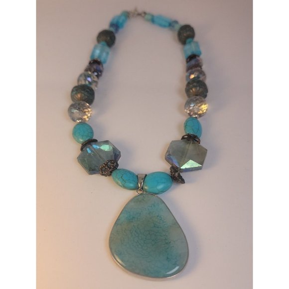 Sky Blue Agate Glass And Turquoise Colored Stones Silver Tone Necklace - Picture 2 of 13